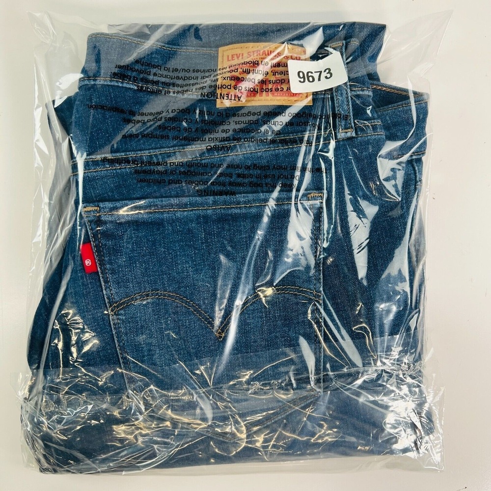 Levi's 315 Women's Shaping Bootcut Jeans Size 32x32 Blue Denim Straight Leg - Picture 12 of 12